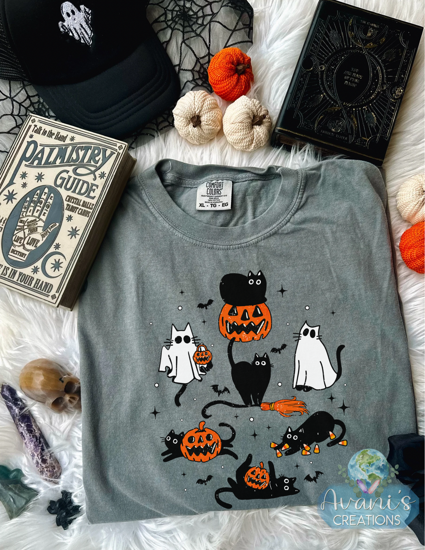 Vintage Cats & Ghosts